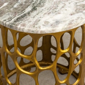 โต๊ะบาร์อะลูมิเนียมหล่อขึ้นรูปทรงทันสมัย ท็อปหินอ่อนทรงกลม ฐานลายฉลุเรขาคณิต แข็งแรงทนทาน หรูหรา โดดเด่นเป็นเอกลักษณ์ - Product Image 2