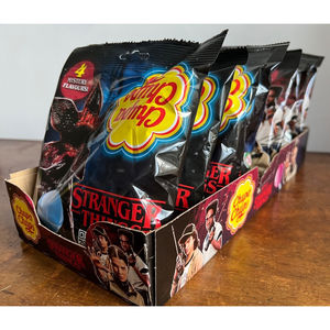 Chupaa Chupss STRANGER THINGS Piruletas de 4 Sabores, Bolsa Compartible de 120g Cada Una, en Cajas a Granel de 24 Unidades para Mayoristas de Dulces - Product Image 6