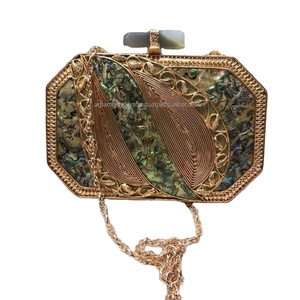 Bolso de mano de noche de madera para damas Bolsos de EE. UU. Bolso de mano de lujo para damas para mujer de LUXURY CRAFTS - Product Image 1