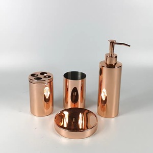 Juego de baño de metal en tono oro rosa personalizable al por mayor, un complemento atemporal para cualquier colección de baños. - Product Image 2