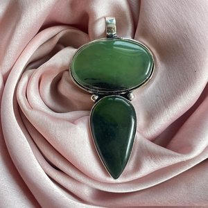 Collar con colgante de piedras preciosas serpentinas, cadena de plata de ley 925 hecha a mano, joyería de lujo, regalo elegante para mujeres - Product Image 3