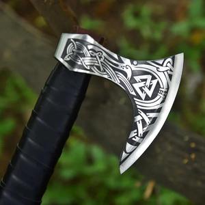 Hache Viking artisanale pour l'extérieur, en acier au carbone, avec manche en bois et cuir, qualité industrielle et DIY - Product Image 2