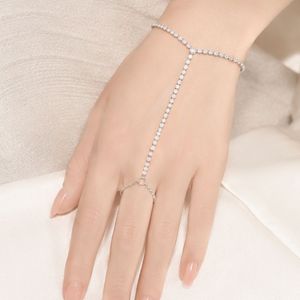Joyería minimalista para manos con diamantes de imitación brillantes, cadena para manos, anillo para dedo, pulsera de acero inoxidable, venta al por mayor - Product Image 5
