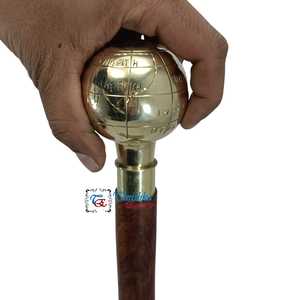 Bastón con diseño de mapa mundial náutico, mango de latón, eje de madera, acabado pulido, diseño tallado marrón para hombres y mujeres - Product Image 5