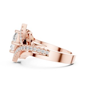 Bague Intelligente en Or Massif 14K avec Diamant de Laboratoire Taille Princesse 1 Carat, Design Unique, Pierre Latérale Ronde, Style Élégant, Certifiée IGI - Product Image 4