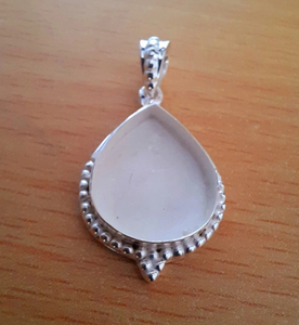 Venta al por mayor: Nuevo engaste de copa de gota de agua de plata de ley 925 maciza para colgante, estilo clásico, joyería fina para mujer. - Product Image 3