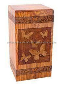 Urnes en bois professionnelles adultes de cendres humaines soutenant des urnes en bois personnalisées - Product Image 4