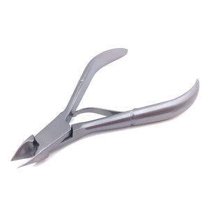 Pince à cuticules professionnelle en acier inoxydable incurvée, lame aiguisée de 12,5 mm pour manucure, pédicure, soin des doigts et des ongles des pieds - Product Image 1