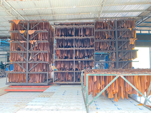 ราคาขายส่ง ยางพาราธรรมชาติยี่ห้อ NGOC CHAU รุ่น RSS3 แบบริบบิ้นรมควัน เกรดขึ้นรูปพื้นรองเท้า มาตรฐานเวียดนาม น้ำหนัก 33.3 กก. ความสูง 33.3 ซม. - Product Image 6