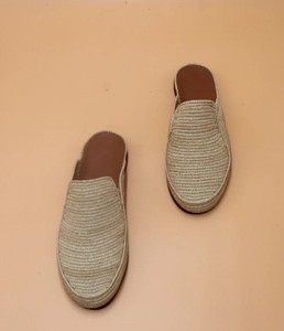 Chaussures marocaines en raphia tissées à la main, durables et écologiques - Product Image 2