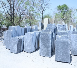 Dalles épaisses en pierre calcaire naturelle pour revêtement mural, revêtement de sol, aménagement paysager, pierres coupées, matériaux de construction extérieure, villa - Product Image 1