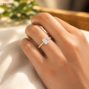 Bague de fiançailles en or jaune plaqué 14 carats, classique, avec moissanite, pour femme, coupe émeraude, solitaire de mariage - Product Image 3