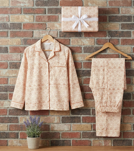 Conjunto de Pijama Casual para Mujer, Manga Larga, Cuello en V, Cierre de Botones, 100% Algodón Tejido, Térmico, Transpirable, Suave, Estampado a Mano, Rosa/Verde - Product Image 6