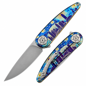 Navajas Plegables Azules, Amarillas, Moradas y Plateadas con Diseño Artístico de Paisaje Urbano, Hoja con Acabado Satinado y Clip Metálico para Uso Diario - Product Image 6