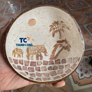 Tazones de Cáscara de Coco Ecológicos Más Vendidos, Venta al por Mayor, Hechos a Mano, Silueta de Elefante Premium, Taller de Vietnam, Mejor Precio - Product Image 1