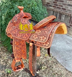 Silla de montar de cuero genuino de alta calidad, nueva, estilo western con grabado floral, portátil, para doma, paquete personalizado, hecha en India. - Product Image 1