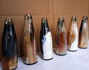 Bouteille d'eau à grande capacité pour boire du lait, du jus, des boissons gazeuses, des boissons froides, bouteille de voyage pour les aventures en plein air - Product Image 6