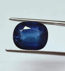 Zafiro Azul Natural Calentado, Gema Preciosa de Corte Ovalado de África para la Fabricación de Anillos o Colgantes (Uso Astrológico) - Product Image 1
