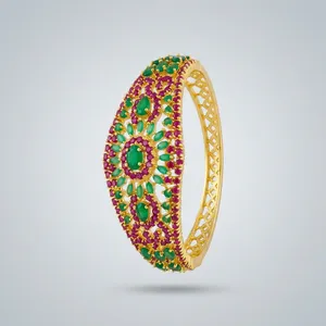 Pulsera de Perlas, Rubíes y Esmeraldas Chapada en Oro de la India, Estilo Rajasthani, para Mujer, Joyería Tradicional Jaipuri para Bodas y Eventos Étnicos - Product Image 1