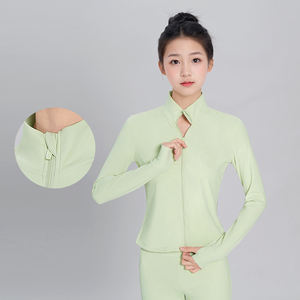 Conjuntos Deportivos Populares para Mujer, Conjunto de Yoga sin Costuras, Leggings con Efecto Push-Up, Traje de Gimnasio con Top Corto Halter - Product Image 3