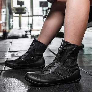 Bottes de lutte et de boxe larges pour hommes, hautes, respirantes, légères, antidérapantes pour la compétition et l'entraînement - Product Image 2