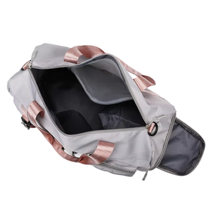 Bolsa Deportiva Impermeable de Gran Capacidad con Compartimento para Zapatos y Bolsillo para Ropa Mojada, Material Oxford de Poliéster, Estilo de Vida Activo - Product Image 3