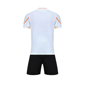 Tenue de football de qualité supérieure, ensemble complet, tissu sublimé à séchage rapide, fabricant professionnel d'uniformes de football - Product Image 2