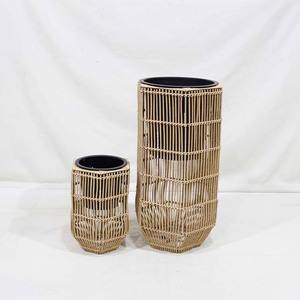 Nouvelle Conception Tendance : Jardinière Colonne Hexagonale Minimaliste en PVC, avec Lattes Ajourées, Lot de 2 pour Décoration de Sol, Patio et Jardin - Product Image 2