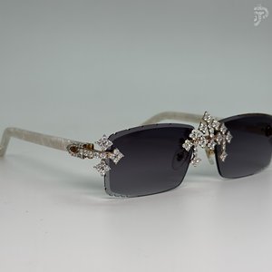 Gafas de Sol de Lujo con Detalles Cruzados y Diamantes de Imitación VVS, Lentes Oscuras Redondas, Diseño Moderno y Hip Hop - Product Image 2