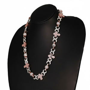 Elegante Collar de Cadena de Oro Rosa y Blanco de 14 Quilates con Diamantes Cultivados en Laboratorio con Corte Baguette, Diseño Floral, Regalo de Boda de Lujo - Product Image 4