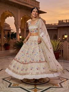 Lehenga Choli de créateur blanc multicolore brodé avec dupatta en résille – Lehenga de mariée à motifs floraux riche pour mariage et soirée - Product Image 2