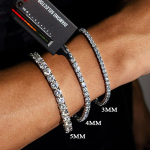 สร้อยข้อมือเทนนิสประดับมอสซาไนต์ทรงเหลี่ยมเจียระไนแบบบริลเลียนท์ ชุบเงินแท้ S925 สี D สำหรับผู้ชายและผู้หญิง ดีไซน์ทันสมัย - Product Image 5
