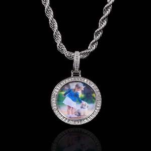 Colgante Pequeño de Plata con Diamante Cultivado en Laboratorio, Collar Personalizado con Foto, Dije Redondo Baguette, Chapado en Oro, Certificado IGI, de Moda - Product Image 2