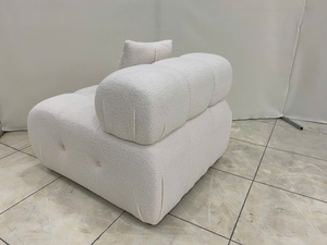 Canapé sectionnel moderne en tissu blanc carré trois places avec dossier et accoudoirs rembourrés pour appartement, hôtel, salon - Product Image 4