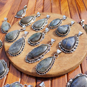 Pendentif en labradorite irisée, formes multiples, fait main, plaqué argent, laiton, bijoux en pierres précieuses, style bohème, unisexe, cadeau, DIY - Product Image 4