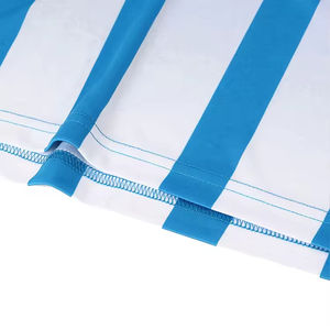 Conjunto de Uniforme de Fútbol Personalizado de Alta Calidad 100% Poliéster con Transferencia Térmica, Logotipo Impreso, para Adultos, Incluye Camiseta y Pantalones Cortos de Fútbol - Product Image 4