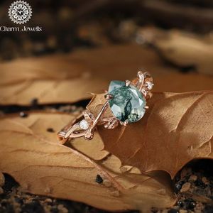 Bague en Moissanite Plaqué Or Rose Charm_Jewells, Pierre Verte Taille Coussin, Sertissage à Griffes, Classique, Certifiée IGI, Bague Romantique Motif Plante - Product Image 1