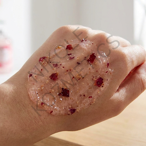 Gommage Visage Doux à l'Eau de Rose et Gel d'Aloe Vera avec Livraison Maritime pour une Peau Hydratée, Douce et Éclatante - Product Image 4