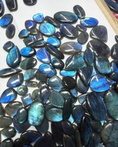 Cabujón de Labradorita Natural de Calidad AAA+++ – Piedra Suelta con Destello Azul para Anillos, Colgantes y Joyería Personalizada, Proveedor al por Mayor - Product Image 3