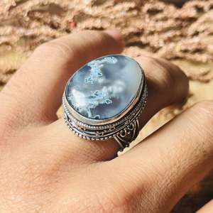 Anillo llamativo de ágata musgosa, estilo bohemio, banda ovalada, de latón vintage para mujer, diseño de piedra preciosa en plata oxidada, anillo bohemio natural, venta al por mayor - Product Image 1