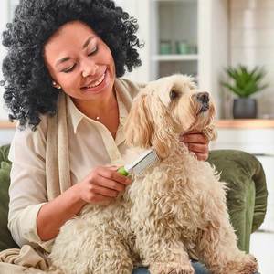 Peigne de toilettage pour animaux de compagnie avec poignée ergonomique pour une utilisation confortable, solution pour tous types de poils, pour chiens et chats - Product Image 5