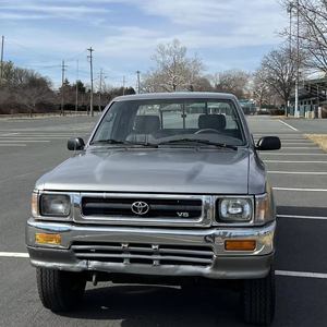 VENTE FLASH - PRÊT À EXPÉDIER - PICKUP XTRA CAB 4X4 - MODÈLE 1994 - Product Image 1