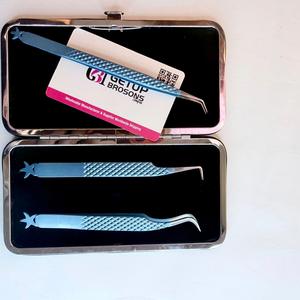 Pince à épiler pour extensions de cils 90 degrés / courbe nouvelle / 45° en acier inoxydable, lisse, de précision, avec revêtement en poudre bleue et découpe étoile argentée - Product Image 3