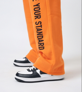 Pantalones Deportivos Unisex Holgados, Casuales, 100% Algodón, Felpa, Corte Holgado, Largos, Cintura con Cordón Ajustable, Estampados, para Hombre y Mujer - Product Image 4