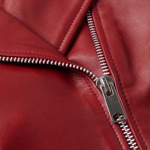Veste moto en cuir PU rouge pour femme, col montant, fermeture éclair, manches longues, style automne - Product Image 6