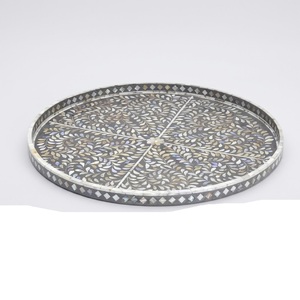 Wholesale Handmade <b>Round</b> Rattan Serving Tray With Mother Of Pearl Inlay <b>Wicker</b> Decorative Coffee Table <b>Basket</b> For Home Decor - Product Image 2