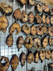 Pescado Gato Ahumado 100% Natural de Vietnam, Snacks Saludables con Alto Contenido de Proteínas |   Venta al por Mayor, Almacenamiento en Frío y Seco, Vida Útil de Más de 12 Meses - Product Image 4