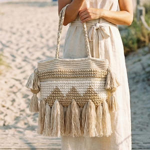 Bolso Tote Boho con Logotipo Personalizado para Mujer, Bolso de Hombro Boho Hecho a Mano con Flecos, Bolso de Playa de Moda para Viajes de Verano - Product Image 4
