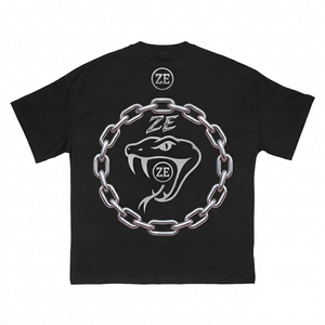 T-shirt noir en coton premium 240 GSM pour homme, jersey simple, impression sérigraphique HD en relief, logo métallique sur le devant, OEM ODM - Product Image 2