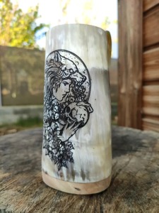 Taza de Cuerno Pulido Hecha a Mano, Ecológica, de la Mejor Calidad, Tallada, para Cerveza, Café, Té, Restaurantes y Bares - Product Image 4